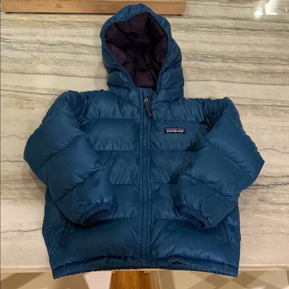 Patagonia Blue Hi Loft Down Hooded Puffer Jackets. 3T and 4T - Picture 6 of 9